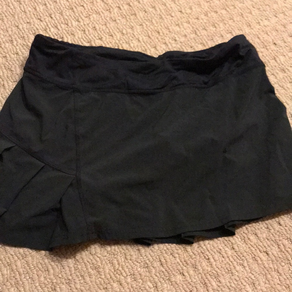Lululemon running skort size  4/6